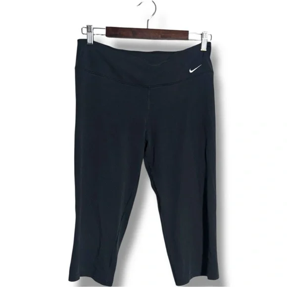 Nike Black Dri Fit Wide-Leg Capri Yoga Workout Pants - Picture 2 of 11